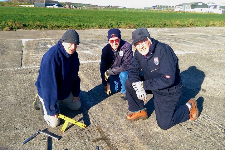 20161107 Runway repairs (1)